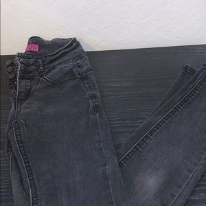 black skinny jeans